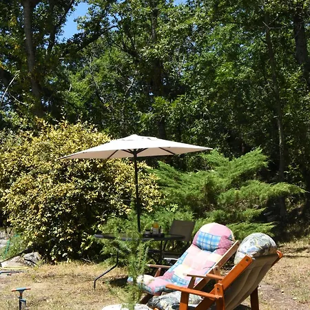 Il Castello Nel Bosco Bed & Breakfast *